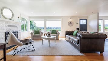 Rumah (5 Bedrooms) | Interior