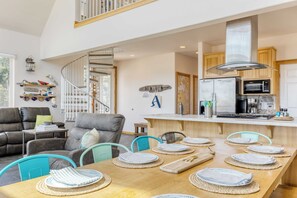 House (2 Bedrooms) | Interior - Sisters by the Sound by Avantstay Beach Access (Coupeville)