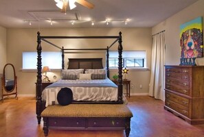 2 Schlafzimmer, Schreibtisch, Reisekinderbett, kostenloses WLAN