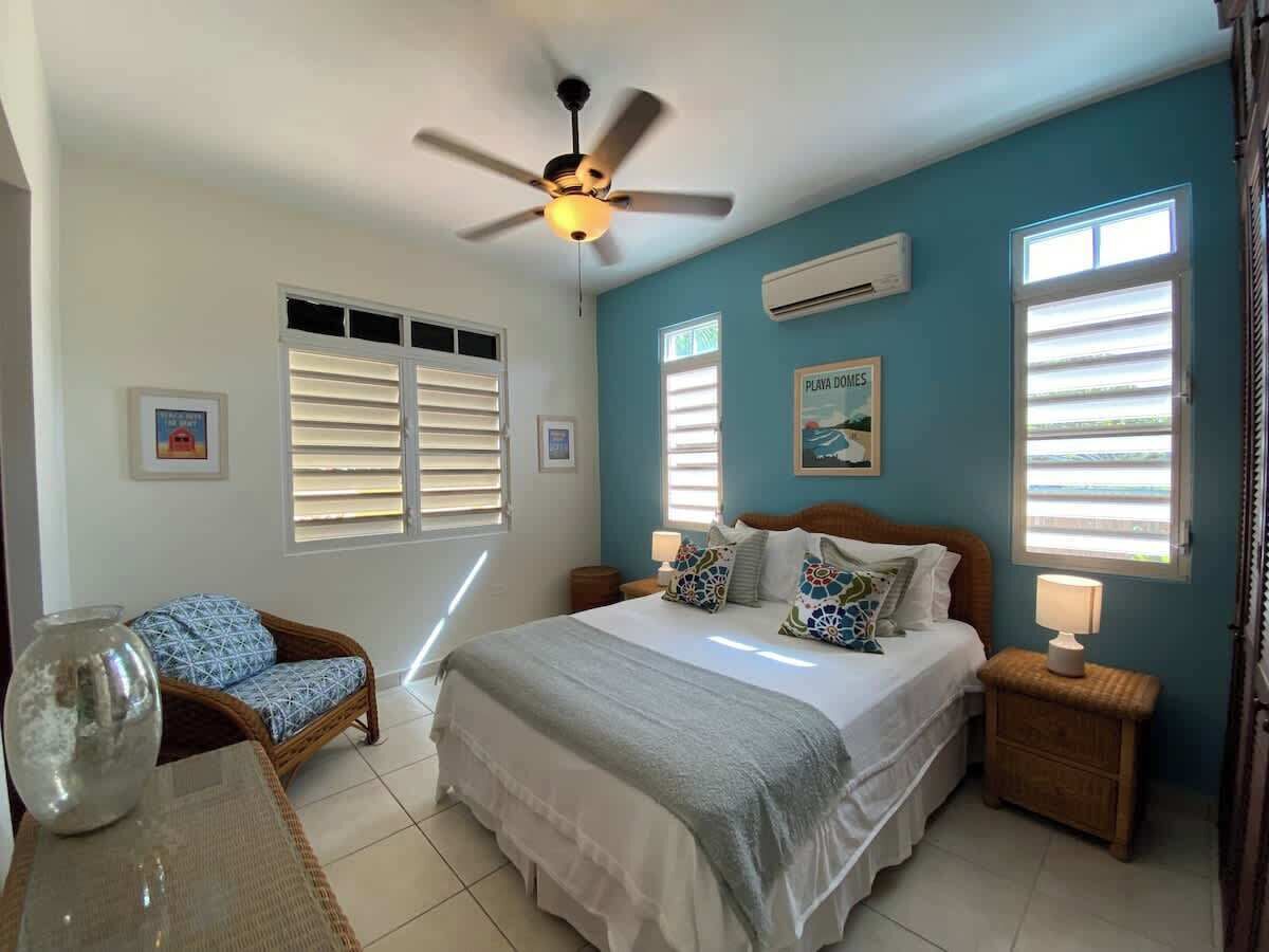 2 bedrooms, iron/ironing board, travel crib, WiFi (free)