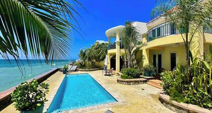 Aguas Azules Mansion on Corcega BEACH with POOL