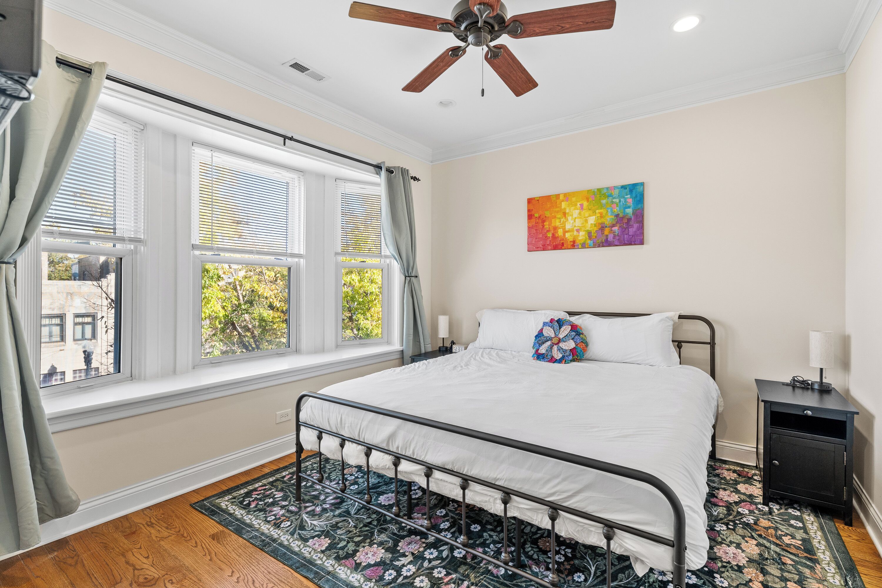 2 bedrooms, iron/ironing board, travel cot, free WiFi