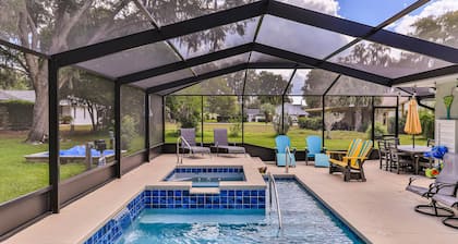 7th Heaven Family Friendly Golf Villa with Pool & Spa 3brm/2bath Sleeps 10