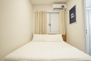 Family Studio | 1 bedroom, desk, laptop workspace, blackout drapes