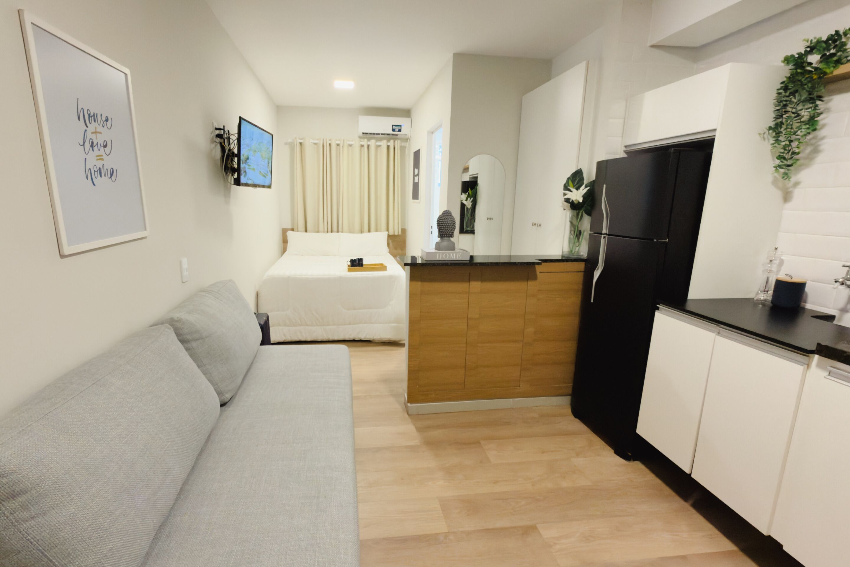 Studio Standard | 1 bedroom, desk, laptop workspace, blackout drapes