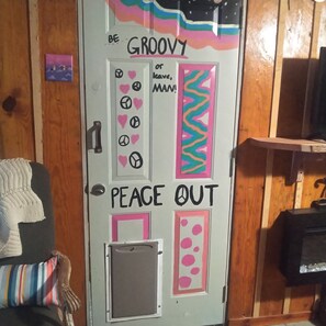 Interior - Ravensong is a cozy cabin that  borders Ouachita National Forest!  Pets allowed (Oden)