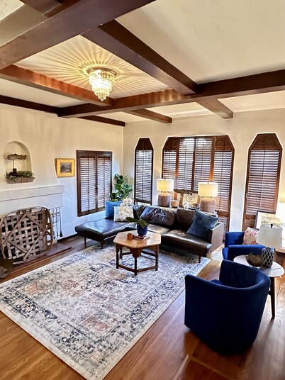 Charming Historic Lompoc Home.  Central Coast Wine Country, Pet Friendly