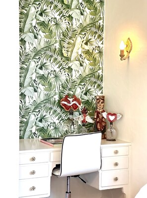 Interior - Charming Historic Lompoc Home.  Central Coast Wine Country, Pet Friendly (Lompoc)