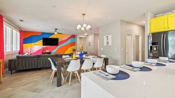 House (4 Bedrooms) | Interior