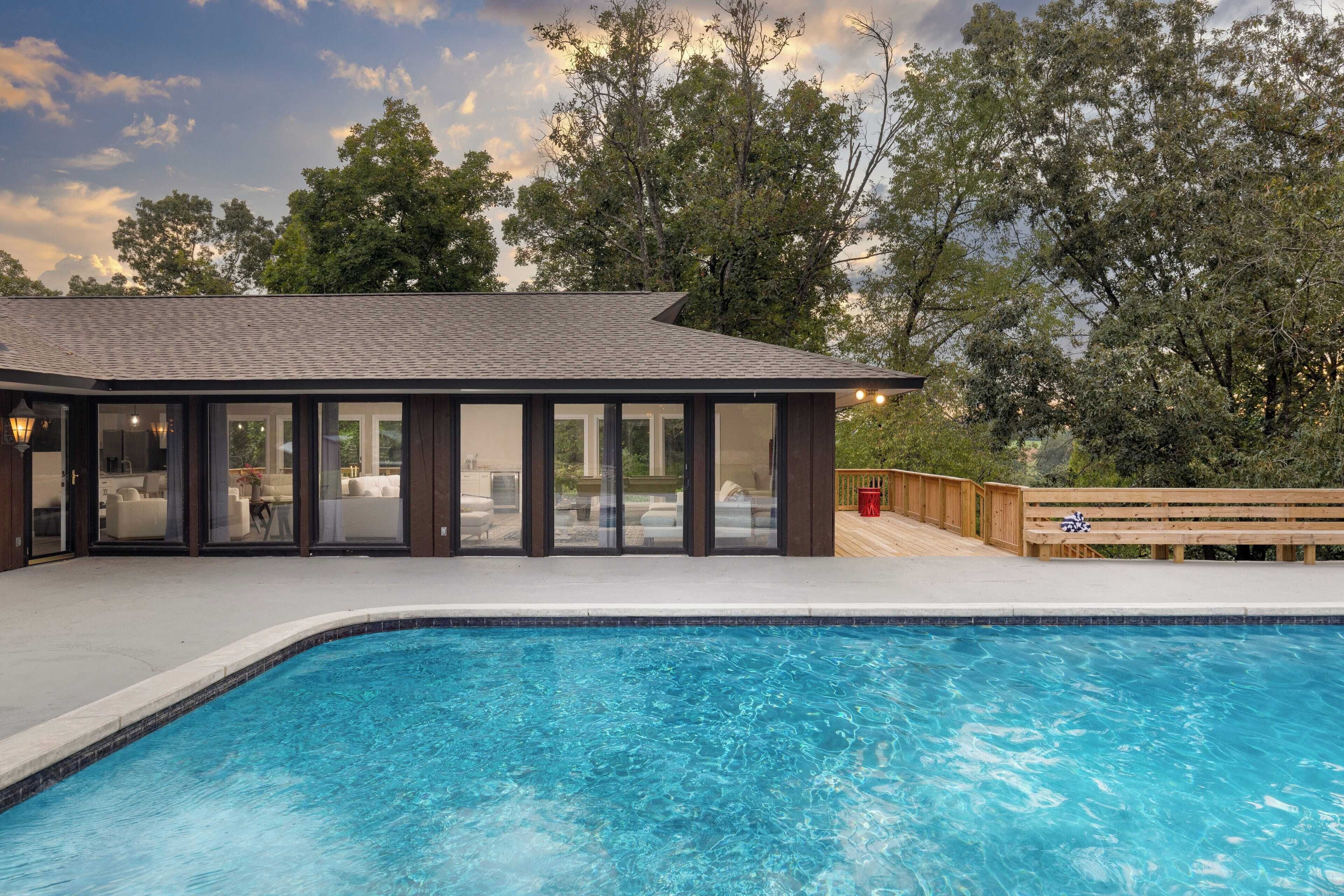 House (5 Bedrooms) | Interior