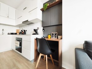 Fridge, microwave, toaster, blender - Brand New Luxe Apartment in Barranco! (Lima)