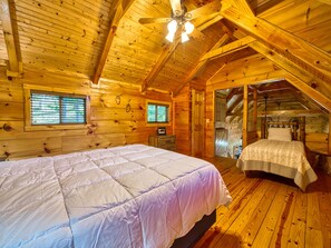 3 bedrooms, iron/ironing board, free WiFi, bed sheets - Rocky Top Dream! (Maggie Valley)