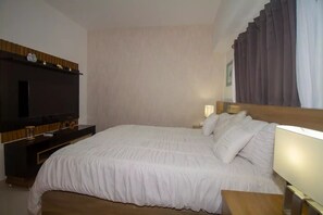 3 bedrooms, iron/ironing board, WiFi, bed sheets - Family friendly, brand new beautiful 3 bedroom apartment, modernly equipped! (Santo Domingo)