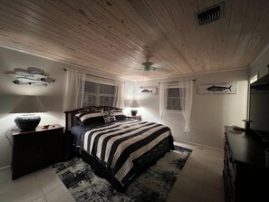 3 chambres, fer et planche à repasser, Wi-Fi, draps fournis