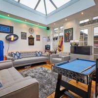 House | 5 bedrooms, Internet