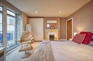 House | 5 bedrooms, Internet