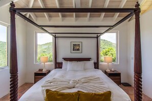 3 bedrooms, desk, travel crib, WiFi - Dragonfly Villa - 3BR/4BA, Sleeps 8 with Pool! (East End)