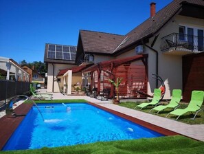 Pool - Apartment with Terrace
 (Balatonboglár)