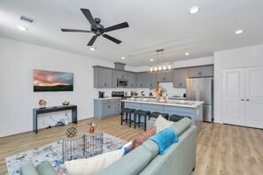 Smart TV - Blue Dream Houston (Houston)