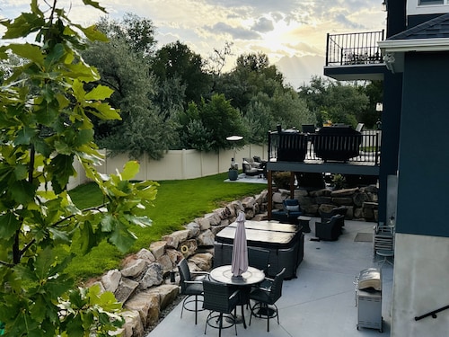 Luxury Home MIL in Center of Salt Lake Valley—Minutes from Canyons & Recreation