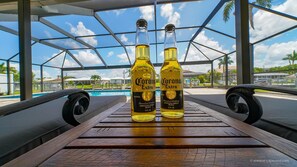 A heated pool - VRCC Villa Cape Escape (Cape Coral)