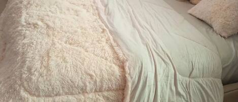 1 غرفة نوم ومكواة/لوح كي وواي فاي