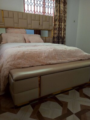 1 Schlafzimmer, Bügeleisen/Bügelbrett, WLAN
