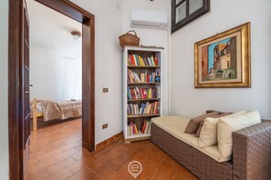 2 Schlafzimmer, Reisekinderbett, WLAN, Bettwäsche