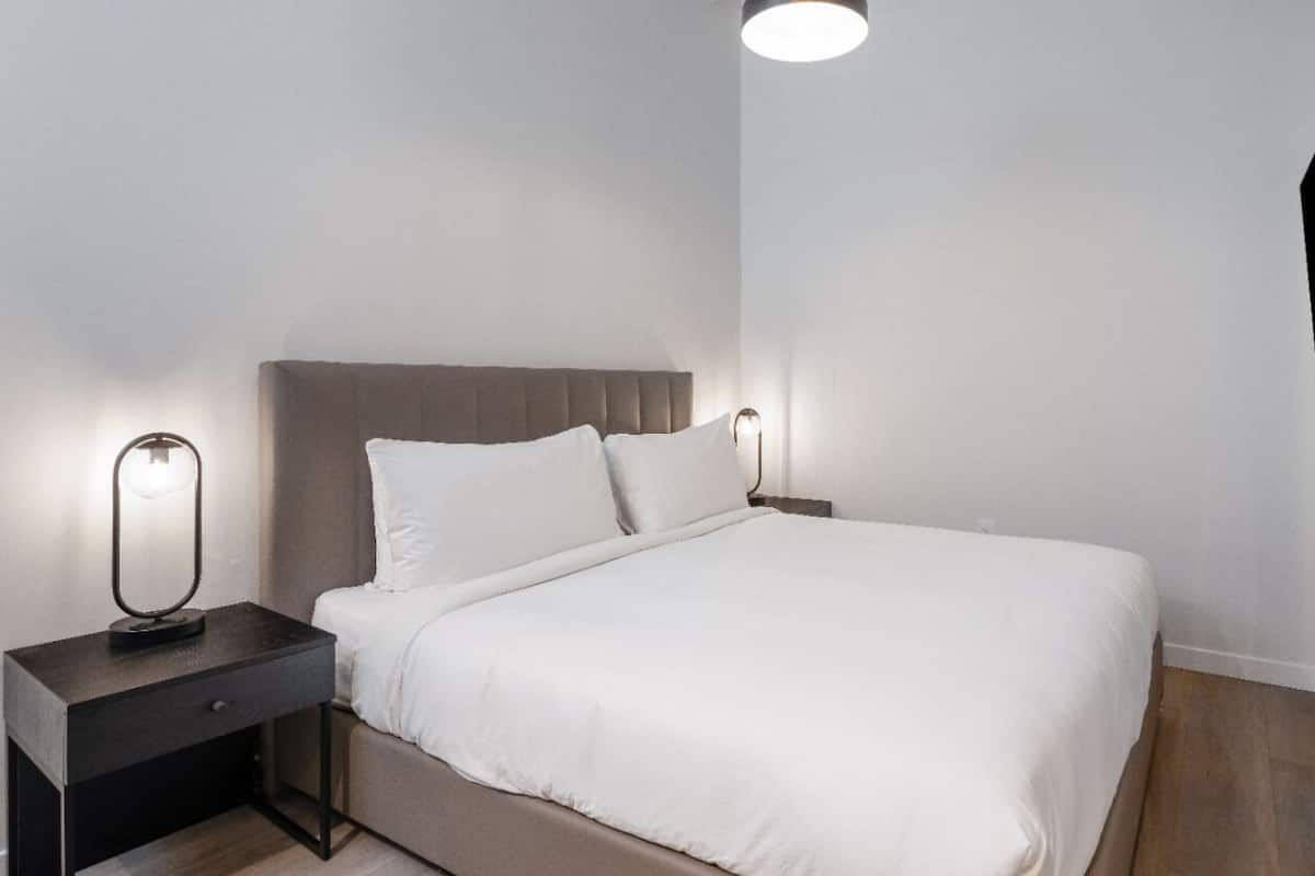2 Schlafzimmer, Zimmersafe, Verdunkelungsvorhänge, kostenloses WLAN