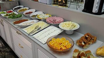Petit déjeuner buffet