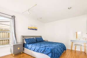 4 soverom, strykejern/-brett, wi-fi og sengetøy