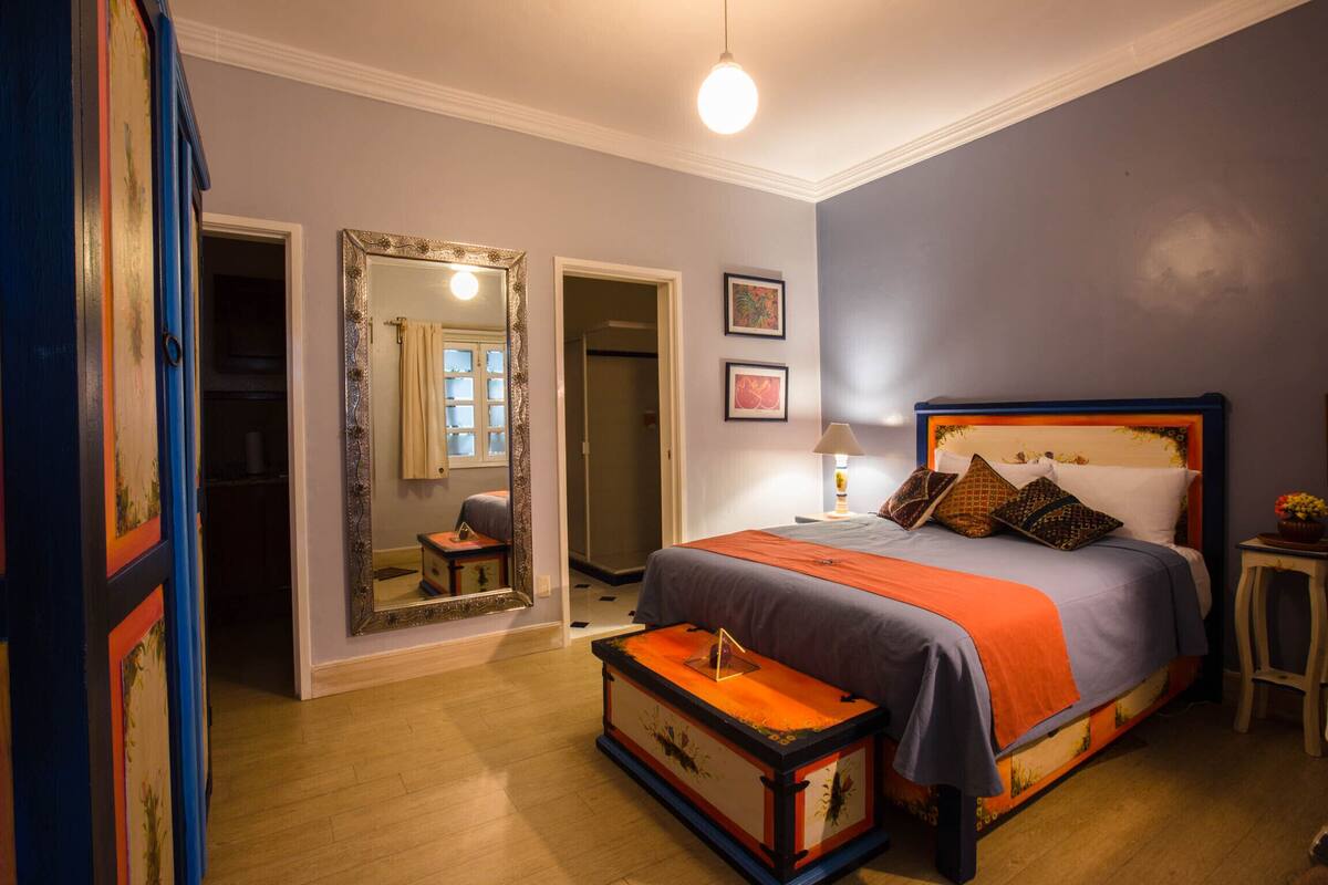 Suite Junior | Biancheria da letto di alta qualità, copriletto in piuma, minibar