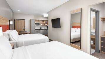 Studio suite, 2 queensize bedden, toegankelijk voor mindervaliden (Communications) | Een bureau, gratis wifi, beddengoed