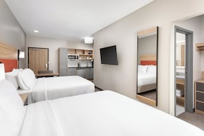 Suite estudio, 2 camas Queen size, con acceso para personas discapacitadas (Communications) | Escritorio, wifi gratis y ropa de cama