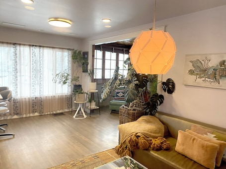 Smart TV. Dog-Friendly Home - 1.7 Miles from Red Rocks Amphitheater