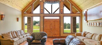 Cozy vacation home in Kings Mountain with incredible views, and tons of room.