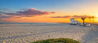 20% Off June Week Days! Walk 2 Beach & Shops