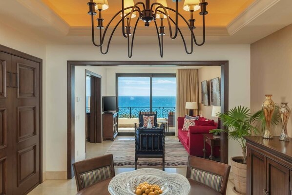 TV - Enjoy a Master Suite at Grand Solmar Land's End. (Cabo San Lucas)