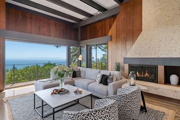 TV, fireplace - *NEW!* Breathtaking Ocean Views Stun at Modern Multi-Level Home with Spa (Santa Barbara)