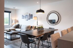 Condo | Aire de séjour | Téléviseur à écran plat de 40 po avec télévision numérique