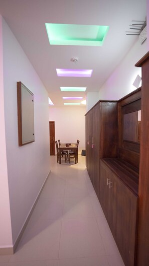 Family Apartment | Living area | 40-inch flat-screen TV with satellite channels - Jamuna Villa (Nallur)