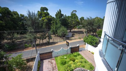 Jamuna Villa