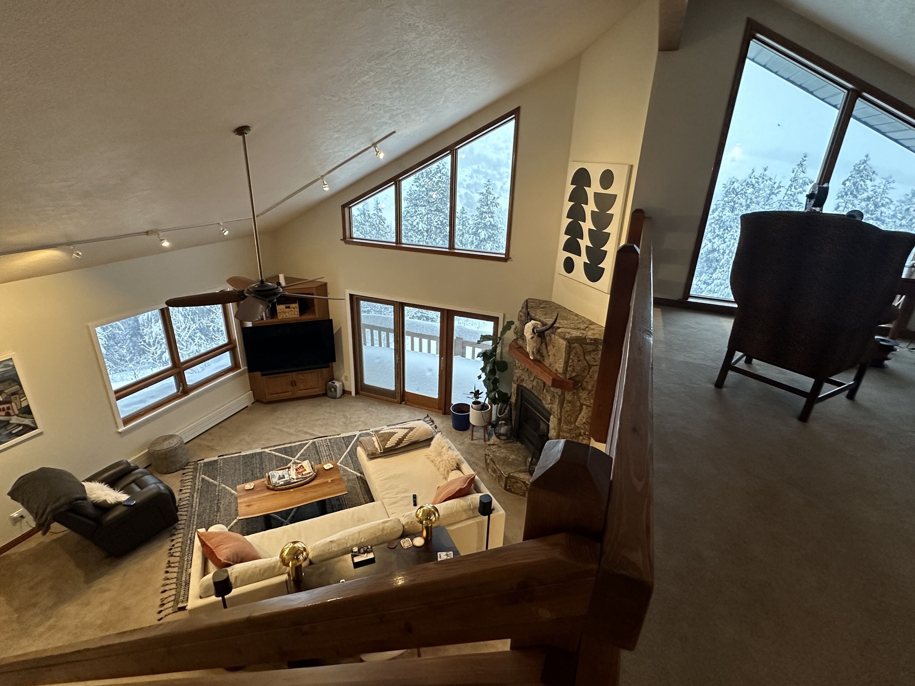Smart TV, fireplace, video games, stereo