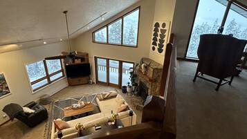 Smart TV, fireplace, video games, stereo