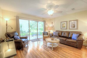 TV, table tennis, printers - FALL DEALS! GROUND FLOOR-CLOSE TO BEACH VILLAGE PIER RESTAURANTS. DOG FRIENDLY! (St. Simons Island)