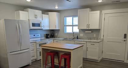 Quiet living near Brian Head, Zion, Bryce Canyon, and more!