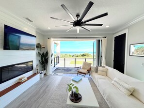 Smart TV, fireplace, books, stereo - Beachfront Luxury, NEW, Modern Oceanview Retreat! (Flagler Beach)