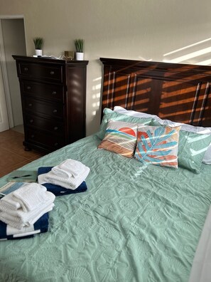 2 bedrooms, iron/ironing board, free WiFi, bed sheets - Tranquil cozy home away from home!!! 10 minute walking distance to the beach!!! (Christiansted)