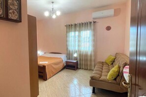 1 camera, ferro/asse da stiro, Wi-Fi, lenzuola