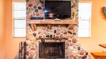 Kabin | 3 kamar tidur, Wi-Fi gratis, dan seprai linen